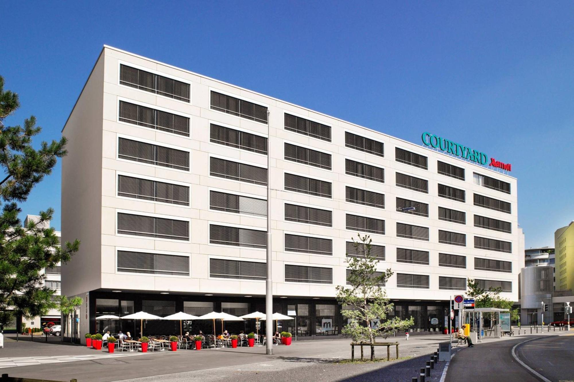 Courtyard By Marriott Zurich North Hotel Exterior photo